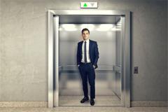 双手断掌的男人有什么特征