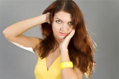 痣在同一个地方的男女