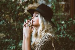 女人戴什么宝石好