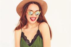 女人鼻梁侧面有痣代表什么