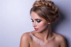 眉毛长的人好不好