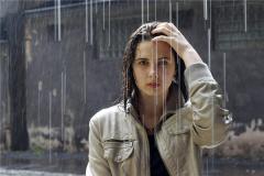 梦见避雨