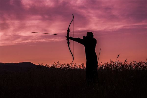 情感有不顺之征兆,与异性过于亲密者,纵然情谊深厚,却是一厢情愿之